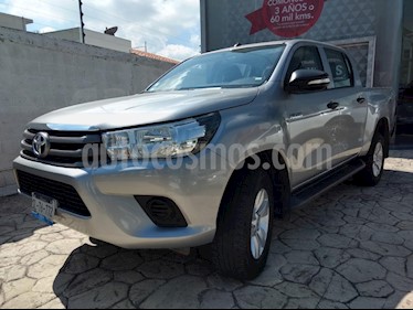 Foto venta Auto Seminuevo Toyota Hilux Cabina Doble (2016) color Plata precio $305,000