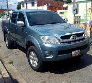 Foto Toyota Hilux Doble Cabina 4.0L 4x4 Aut usado (2012) color Aguamarina precio u$s19.500