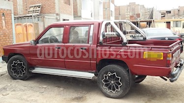 foto Toyota Hilux Doble Cabina Pick-up 4x2 L4,2.4,8v A 1 3 usado (1984) color Rojo precio u$s6,300