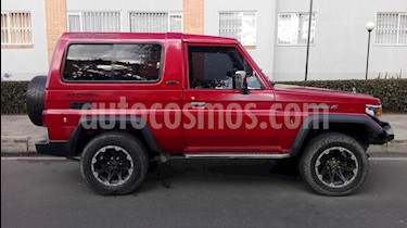 foto Toyota Land Cruiser 200 CabinadoA-A Part usado (1998) color Rojo precio $52.000.000