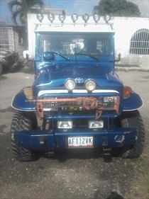 Toyota Macho Ch. Corto STD 4x4 usado (1988) color Azul precio BoF17.500.000