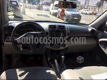 Toyota Rav4 2.4 Super Lujo 4X2 Aut usado (2012) color Negro precio $7.200.000