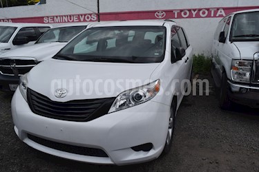 Foto venta Auto Seminuevo Toyota Sienna CE 3.5L (2015) color Blanco precio $320,001