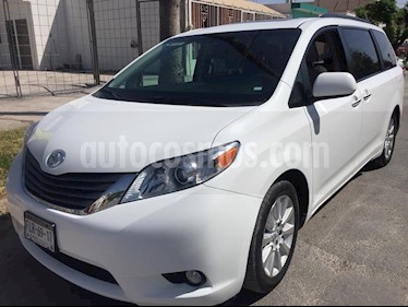 Foto venta Auto Seminuevo Toyota Sienna Limited 3.3L (2014) color Blanco Alpine precio $129,000