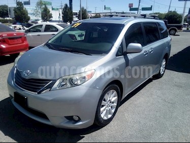 Foto venta Auto Seminuevo Toyota Sienna XLE 3.5L Piel (2011) color Gris precio $275,000