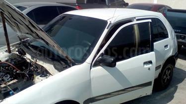 Foto venta carro usado Toyota Starlet XL L4 1.3 8V (1998) color Blanco precio BoF1.500