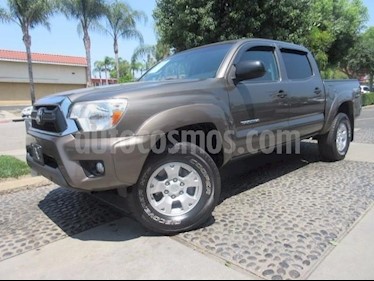 Foto venta Auto Seminuevo Toyota Tacoma TRD Sport (2014) color Gris precio $124,000