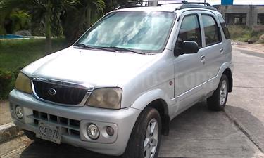 Foto Toyota Terios Cool usado (2004) color Plata Sleek precio u$s35.000.000
