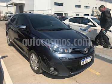 Toyota Yaris Sedan 1.5 XLS Pack CVT usado (2020) color Azul Medianoche precio $932.500