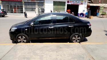 foto Toyota Yaris Sedán XLi 1.3L usado (2010) color Negro precio u$s8,700