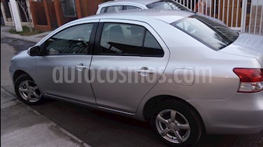 foto Toyota Yaris 1.5 GLi Ac usado (2013) color Plata precio $6.500.000
