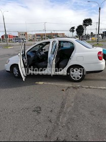 Foto venta Auto Usado Toyota Yaris 1.5 GLi (2002) color Blanco precio $2.650
