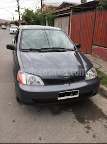 Foto venta Auto Usado Toyota Yaris 1.5 GLi (2003) color Gris Oscuro precio $1.900.000
