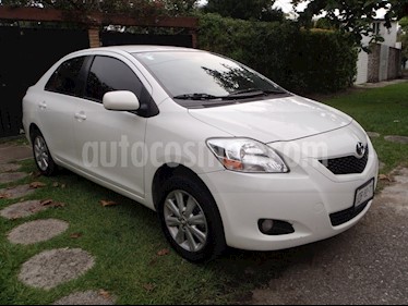 foto Toyota Yaris 5P 1.5L Premium usado (2016) color Blanco precio $157,000