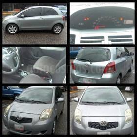 foto Toyota Yaris Sol Auto. usado (2007) color Plata precio u$s4.000