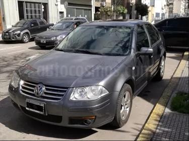 foto Volkswagen Bora 2.0 Trendline usado (2007) color Gris precio $220.000