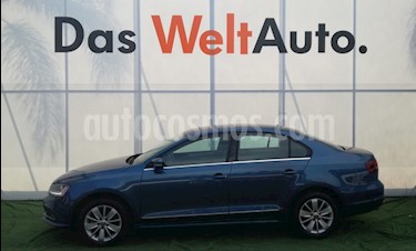 Foto venta Auto Seminuevo Volkswagen Jetta Comfortline (2017) color Azul precio $281,000