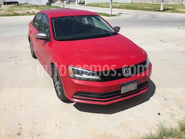 Foto venta Auto usado Volkswagen Jetta Live Tiptronic (2016) color Rojo precio $210,000