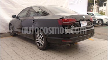 Foto venta Auto Seminuevo Volkswagen Jetta Trendline Tiptronic (2017) color Negro precio $255,000