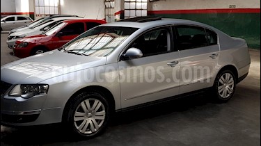 Foto venta Auto Usado Volkswagen Passat 2.0 TSi Advance DSG (2010) color Gris Urbano precio $349.000