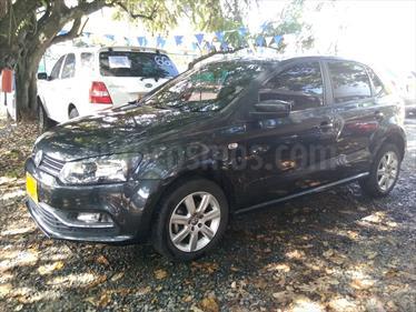 Volkswagen Polo Comfortline usado (2015) color Gris precio $38.000.000