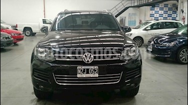 Foto venta Auto usado Volkswagen Touareg 4.2 V8 (2014) color Negro precio $585.000