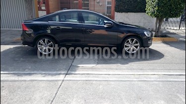 Foto venta Auto Seminuevo Volvo S60 T4 Addition Plus Aut (2014) color Negro Zafiro precio $220,000