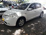 Foto venta Carro usado Renault Sandero 1.6 Dynamique Mec 5P (2010) color Blanco precio $24.800.000